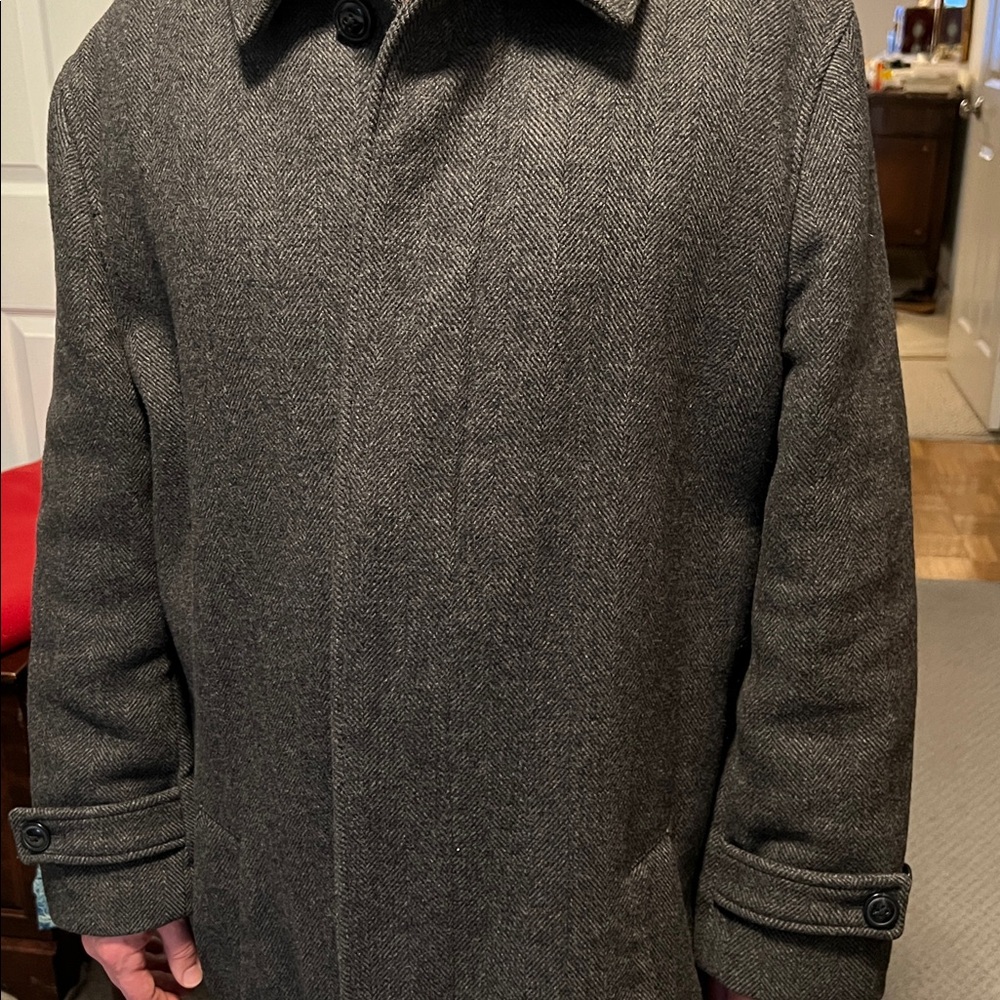 Warm men’s wool dark grey Herringbone winter Coat- medium 38/40-not a blend.